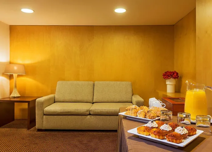 Отель Hf Fenix Urban 4*