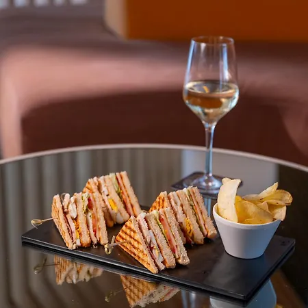 Hotel Hf Fenix Urban 4*