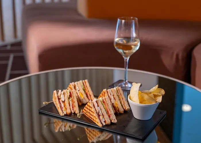 Hotel Hf Fénix Urban 4*